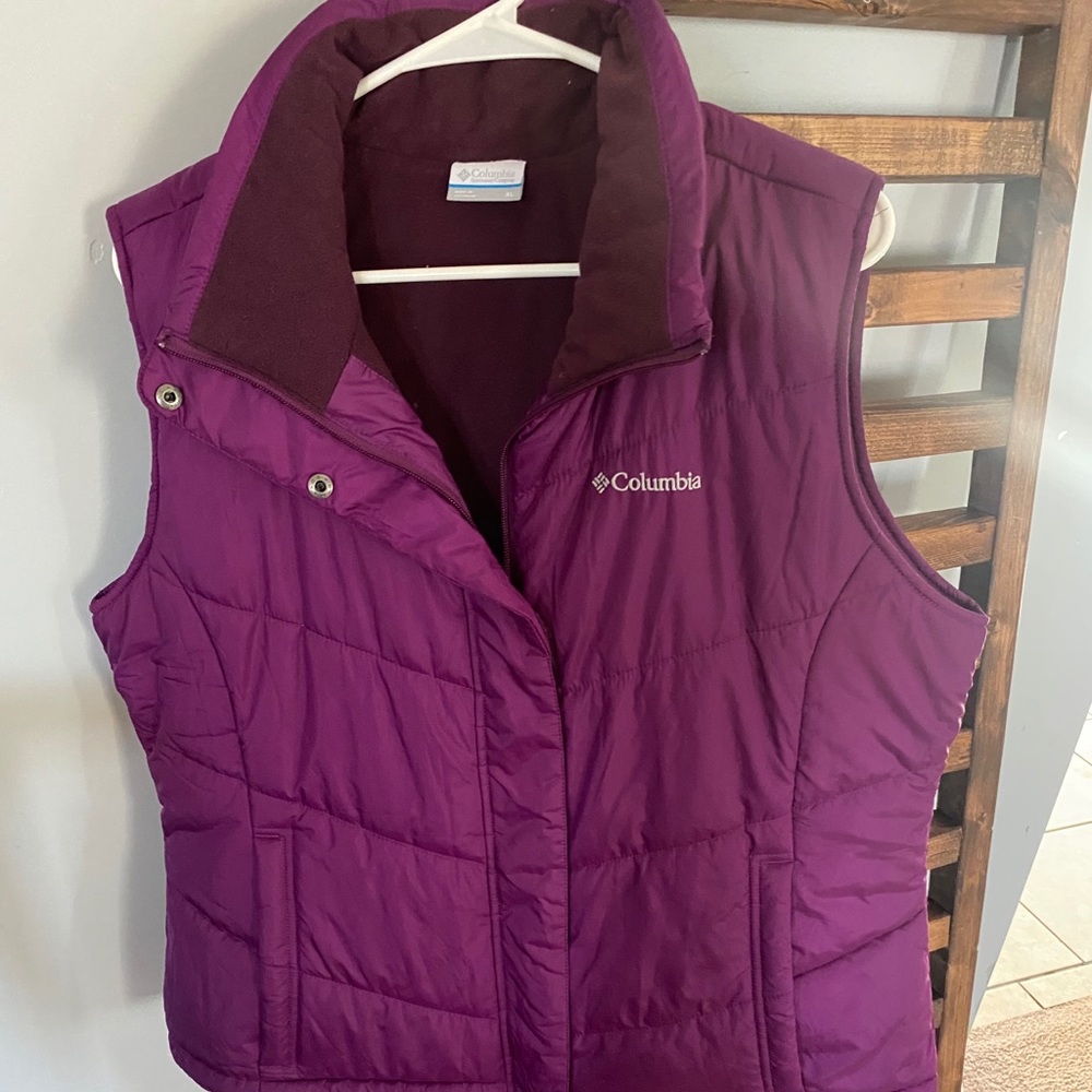 Women’s Columbia vest